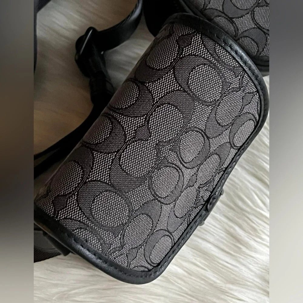 CC086 - Coach Charter North/South Crossbody With Hybrid Pouch - Picture 9 of 14